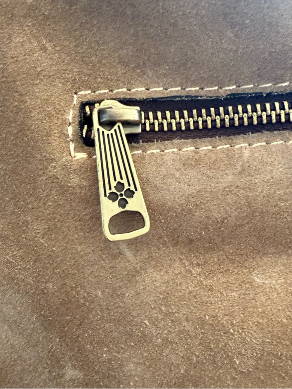 Patricia Nash Taupe Suede & Gold Shoulder Bag - Picture 3 of 14